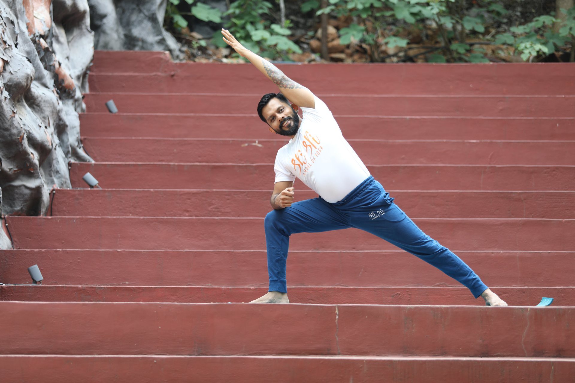 Anand Narayan   Parshwakon Asan