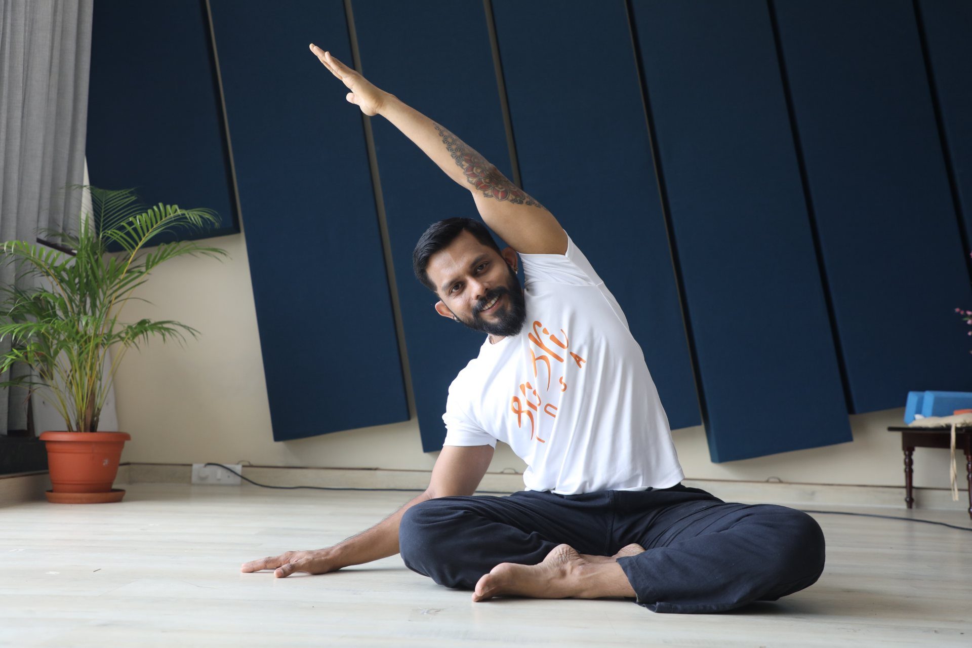 Anand Narayan   Sitting Side Stretch